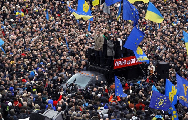  Впечатляющие кадры украинских протестов -ФОТО