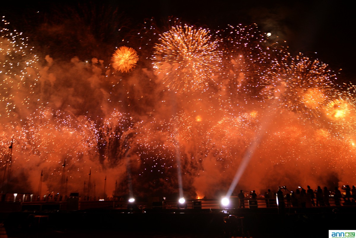  Баку салютом ознаменовало обратный отсчет до начала baku2015- ФОТО