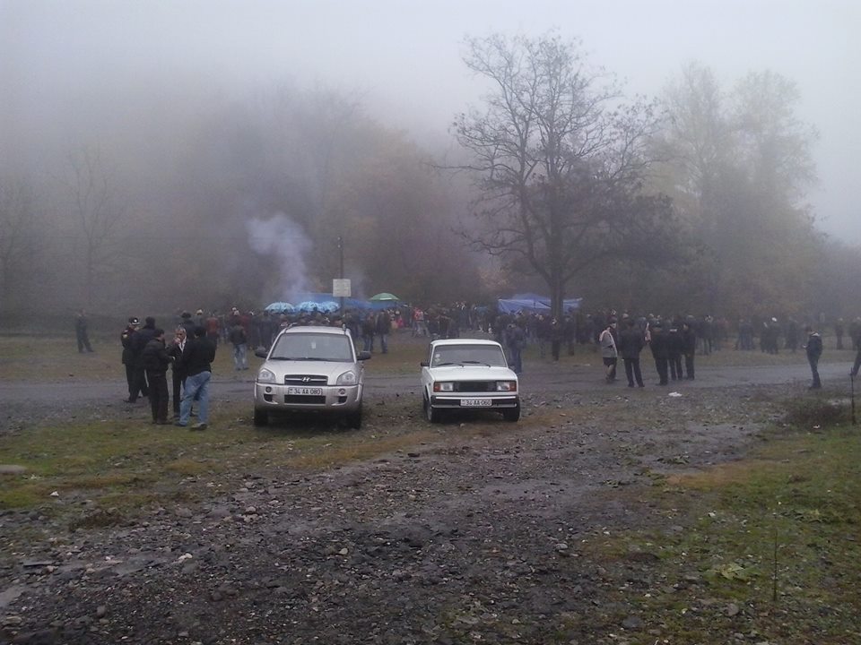 Жители