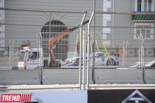 В Баку в ходе отборочного тура автогонок GT3 произошла авария -ФОТО