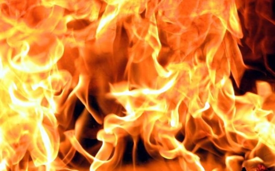 В Баку 4 члена одной семьи пострадали во время пожара