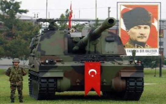 Турция начинает поставки в Азербайджан самоходных гаубиц