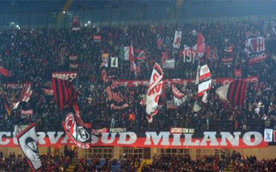 Milanda qalmaqal: 6 nəfər bıçaqlandı