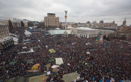 На Евромайдане организуют экскурсии