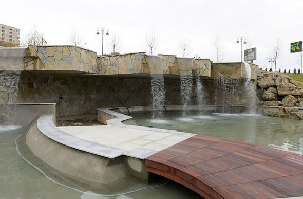 В Баку создано искусственное озеро ФОТО