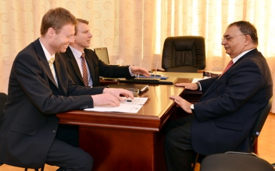 Асим Моллазаде встретился с представителями НАТО