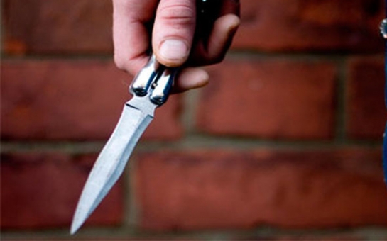 В Гяндже 15-летний подросток ранил ножом 16-летнего товарища