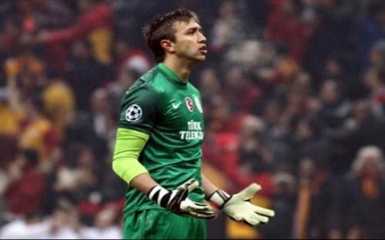 "Qalatasaray" Muslera ilə müqaviləni yenilədi