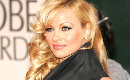 Pamela Anderson keçmiş ərinə yenidən ərə gedib FOTOLAR