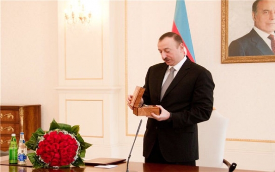 Ильхам Алиев отказался носить часы от ANS