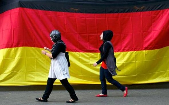 Ислам становится официальной религией в Германии- ВИДЕО