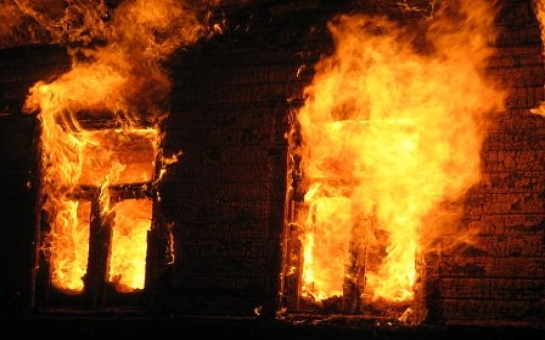 В Наримановском районе заживо сгорел сторож