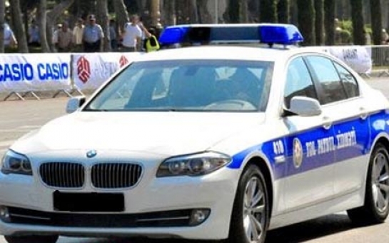 Azərbaycanda yol polisini vəhşicəsinə döyüb, paqonunu cırdılar