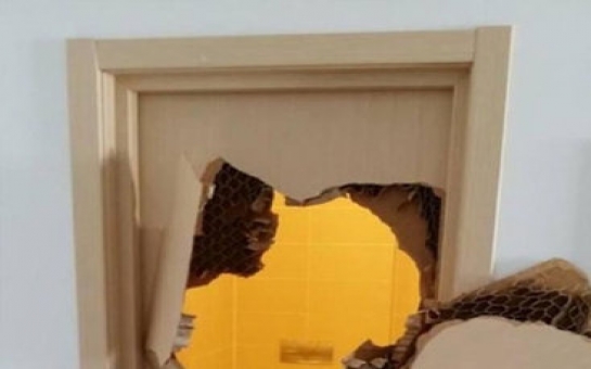 Американский спортсмен выломал дверь в душе в Сочи