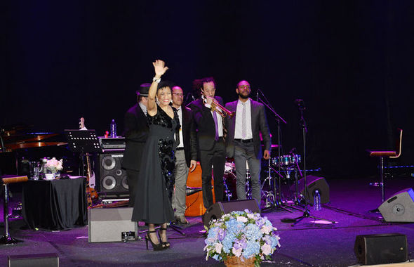 Мехрибан Алиева посетила концерт Ди Ди Бриджуотер -ФОТО