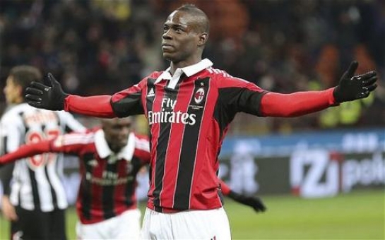 Mario Balotelli "Arsenal"ın hədəfində