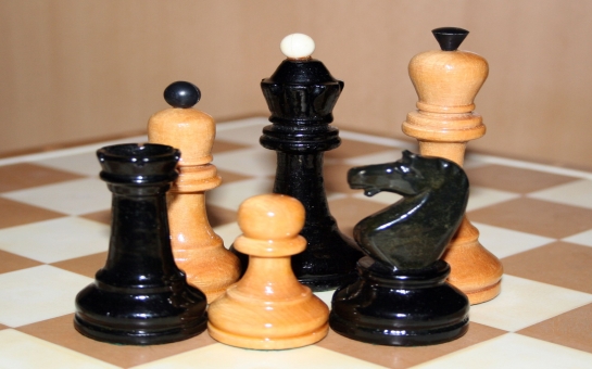 Азербайджанский шахматист нанес поражение армянину