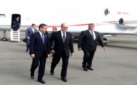 Князь Монако прибыл в Азербайджан -ФОТО