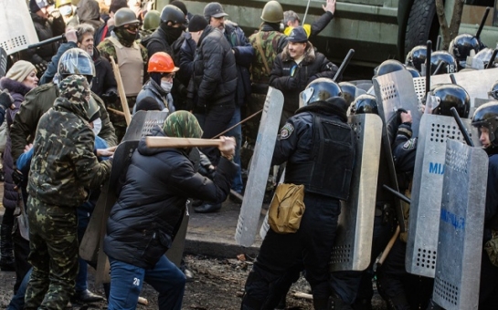 В Киеве десятки солдат перешли на сторону оппозиции