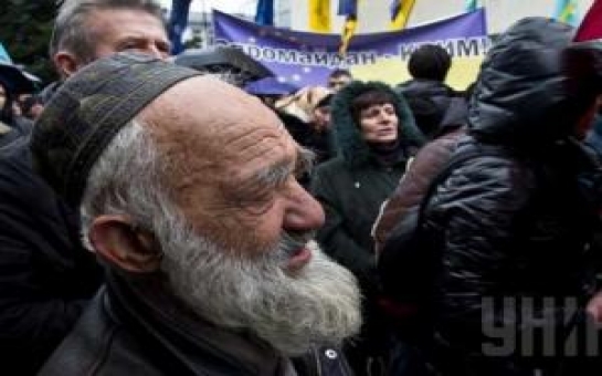 5 тыс. крымских татар митингуют за целостность Украины- ВИДЕО