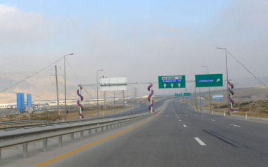 Строится новый мост на дороге Баку-Сумгаит