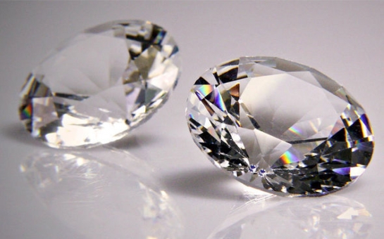 Азербайджан будет закупать российские алмазы