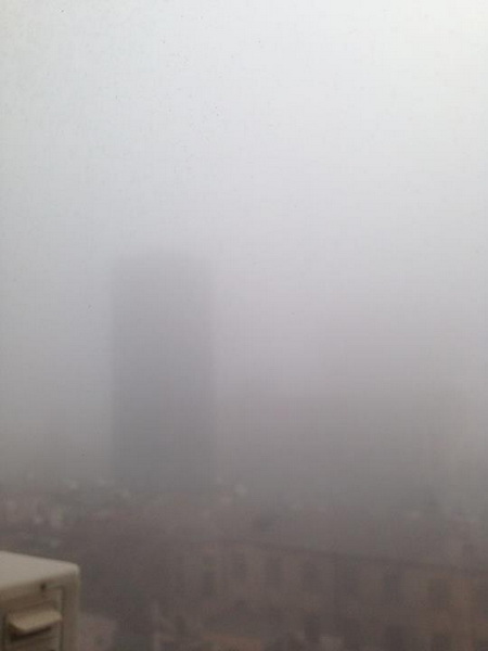 Центр Баку накрыл туман - ФОТО