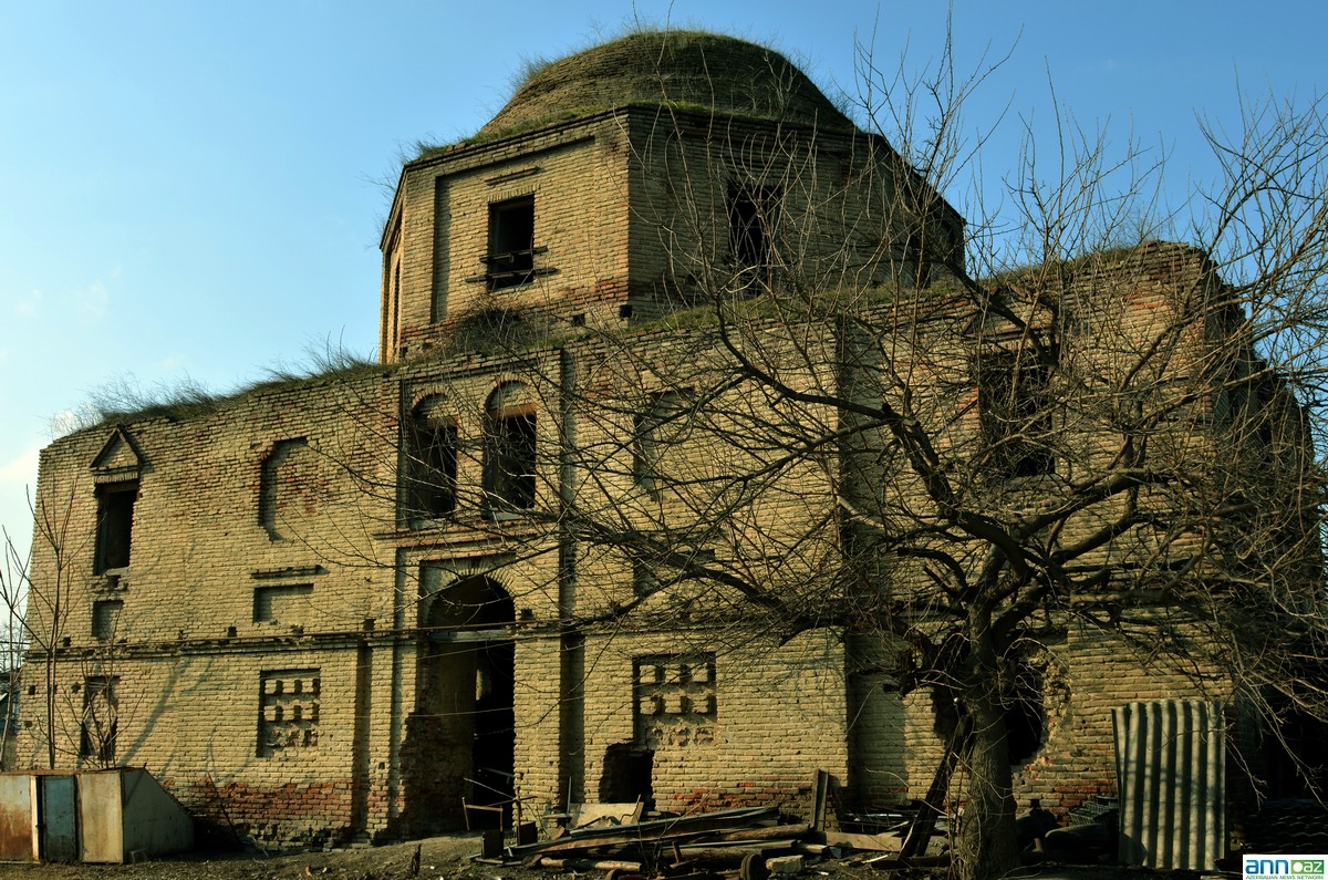 Памятники истории: Албанская церковь в Хачмазе