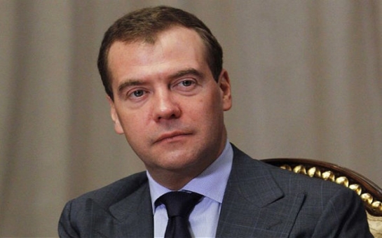 Medvedev: Ukrayna vətəndaş müharibəsi ərəfəsindədir