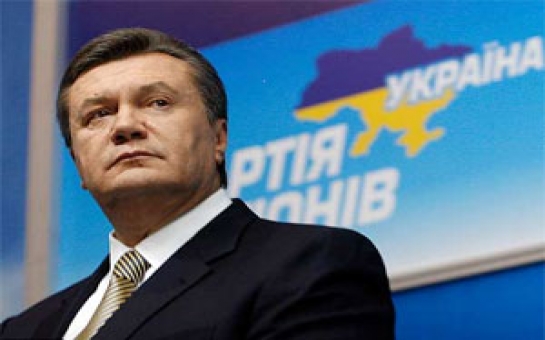 Yanukoviç: “Mən Ukraynanın prezidenti və ali baş komandanıyam”