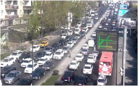 На одном из проспектов Баку будет ограничено движение транспорта