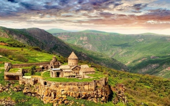 Потерянное наследие: албанский монастырь Татев – ФОТО