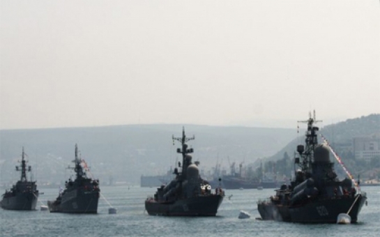 Rusiyanın iki hərbi gəmisi boğazdan keçdi