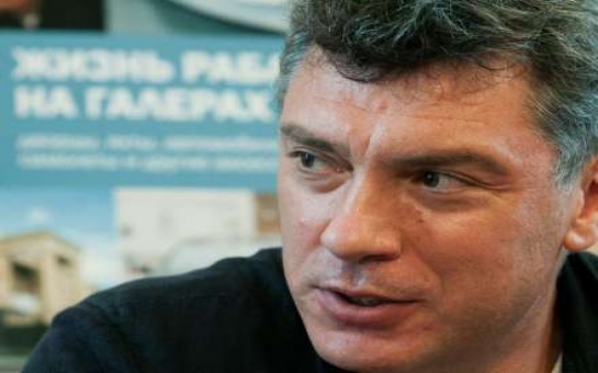 Boris Nemtsov: “Ermənistan putinizmin balaca peykidir”