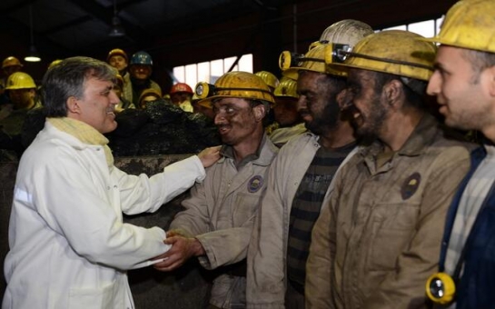 Abdullah Gül fəhlə geyimində kömür şaxtasında - FOTO