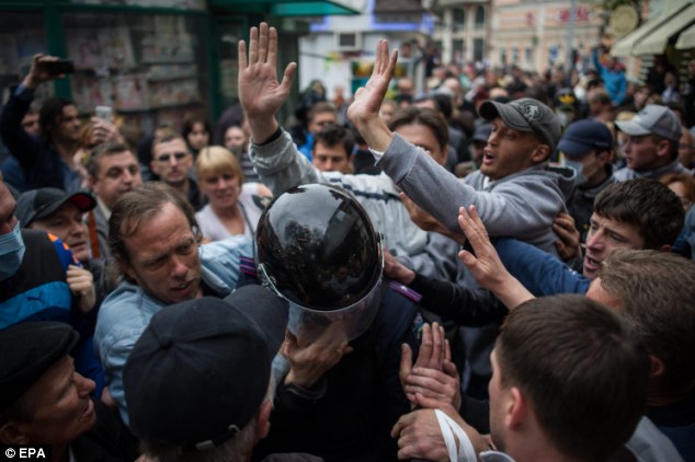 Pro-Russian activists arrested during clashes in Odessa - PHOTO