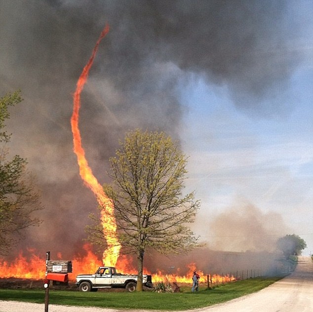 Incredible 'fire tornado' - PHOTO