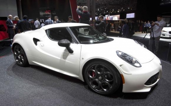 Fiat Chrysler's lofty target for Alfa Romeo unrealistic: experts