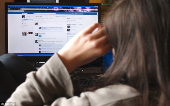Girl of 13 kills herself after mother's Facebook ban