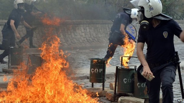 Turkish mine disaster: Unions calls protest strike - PHOTO