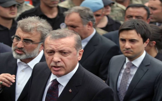 Turkish Prime Minister has admitted slapping a man - VIDEO