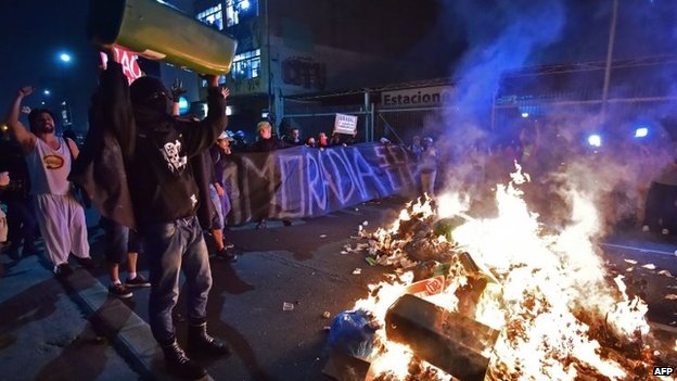 Brazilian anti-World Cup protests hit Sao Paulo and Rio - PHOTO