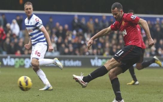 Ryan Giggs: Manchester United winger ends glittering career