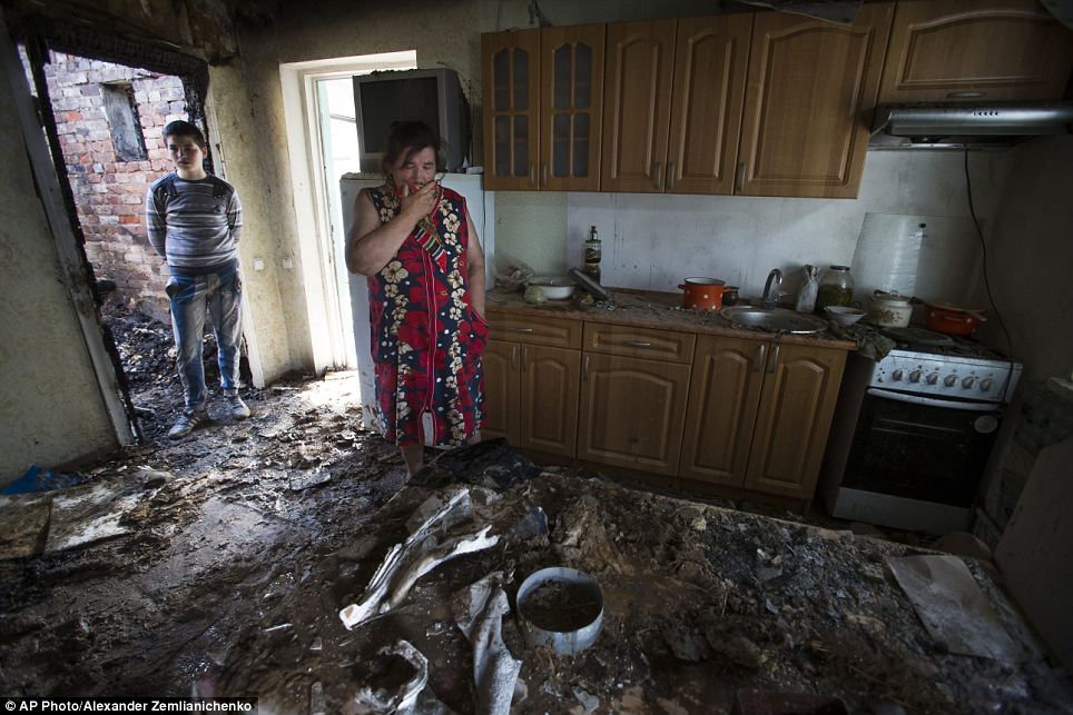 Inside homes shattered by Ukraine’s unofficial civil war - PHOTO