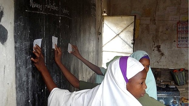 Nigeria schools walk line between Islamic and Western traditions - PHOTO