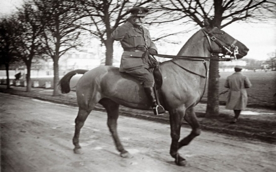 Never before seen photographs from World War One frontline - PHOTO