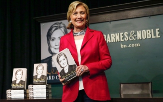 Hillary Clinton lays foundations for 2016 presidential run