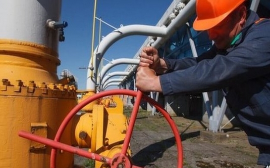 Putin: Russia offered gas deal to help Ukraine economy