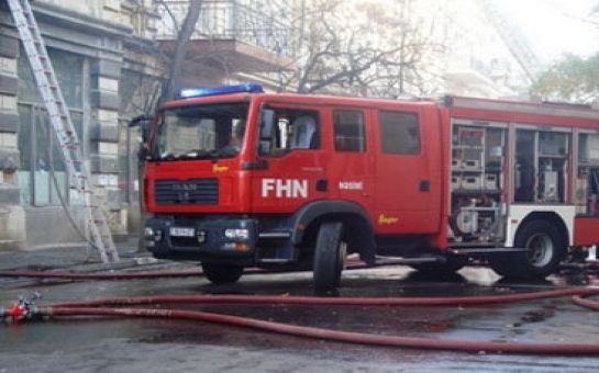 В Насиминском районе Баку произошел пожар