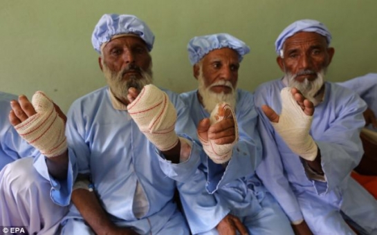 Taliban slice off 11 people's fingers as punishment - VIDEO